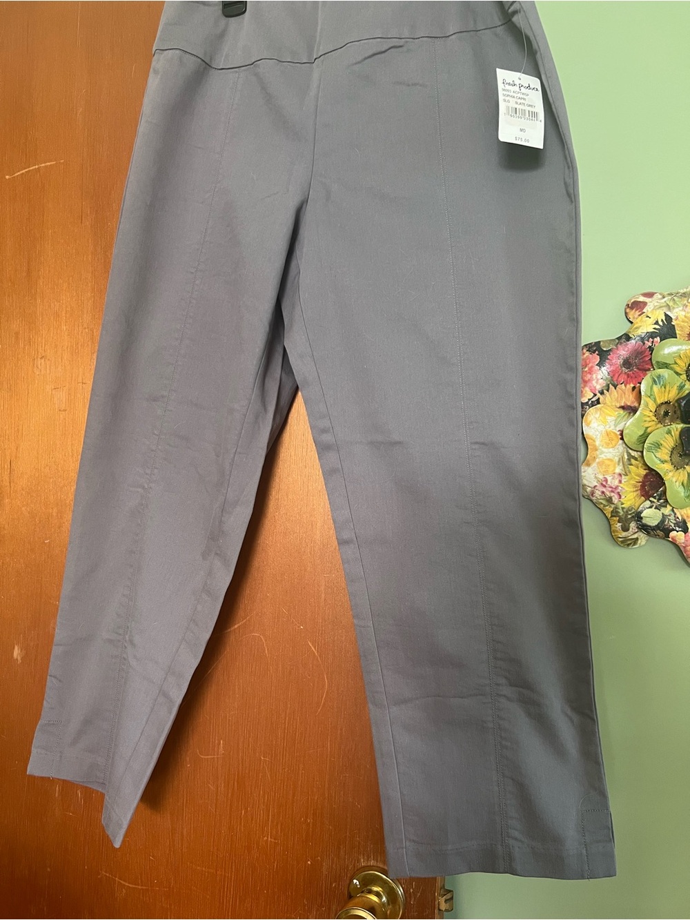 fresh produce Women's Gray Capris - Straight Leg nwt